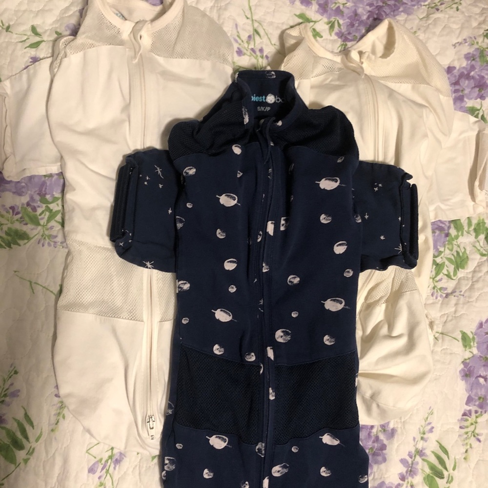 Bundle of 3 SNOO Size SMALL sleep sacks/ swaddles